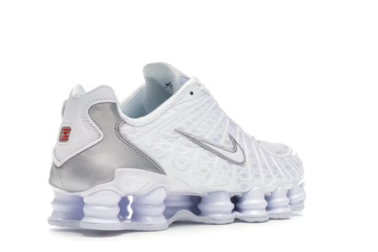Nike Shox TL en gris hematita y negro metalizados