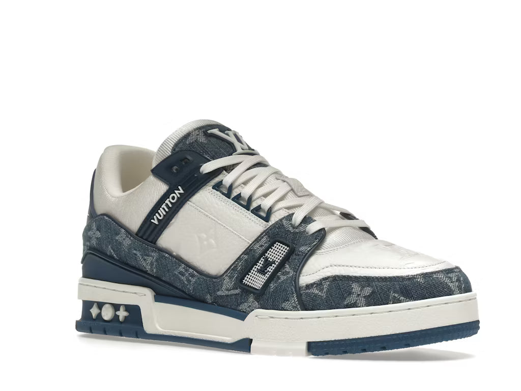 Louis Vuitton Trainer Black con monograma en relieve