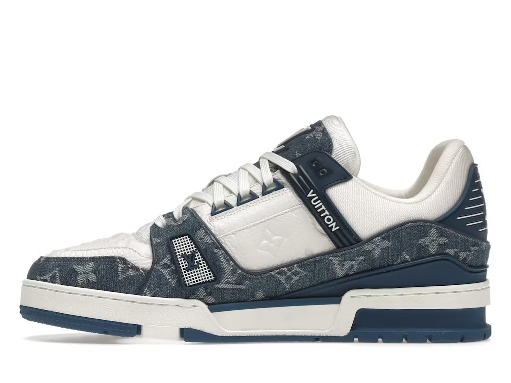 Louis Vuitton Trainer Black con monograma en relieve