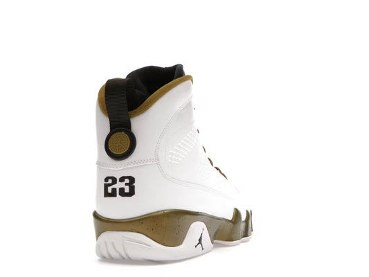 Jordan 9 Retro Statue