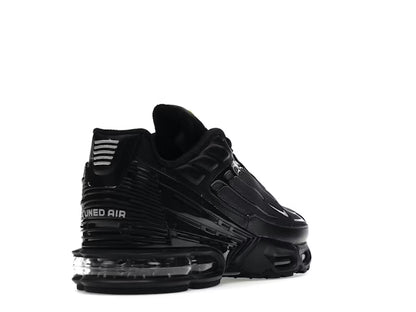 Nike Air Max Plus 3 en negro y gris claro