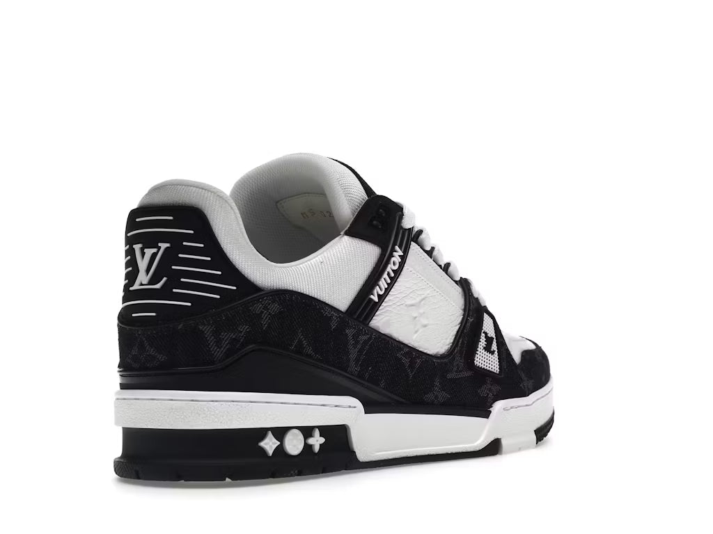 Louis Vuitton LV Trainer en blanco y negro