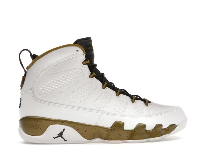 Jordan 9 Retro Statue
